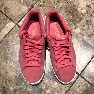 PUMA suede classic sneakers in pink
